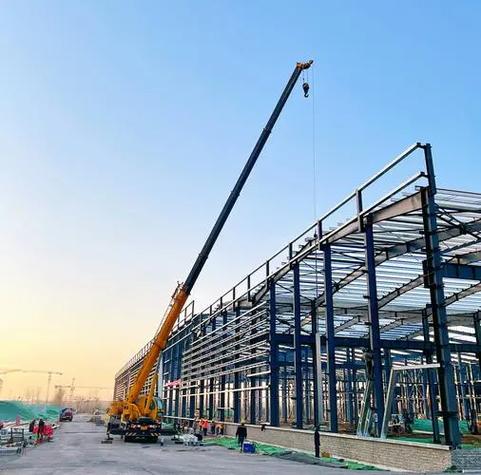 钢结构安装 #施工现场实拍钢结构工程制作安装 阁楼楼梯,室